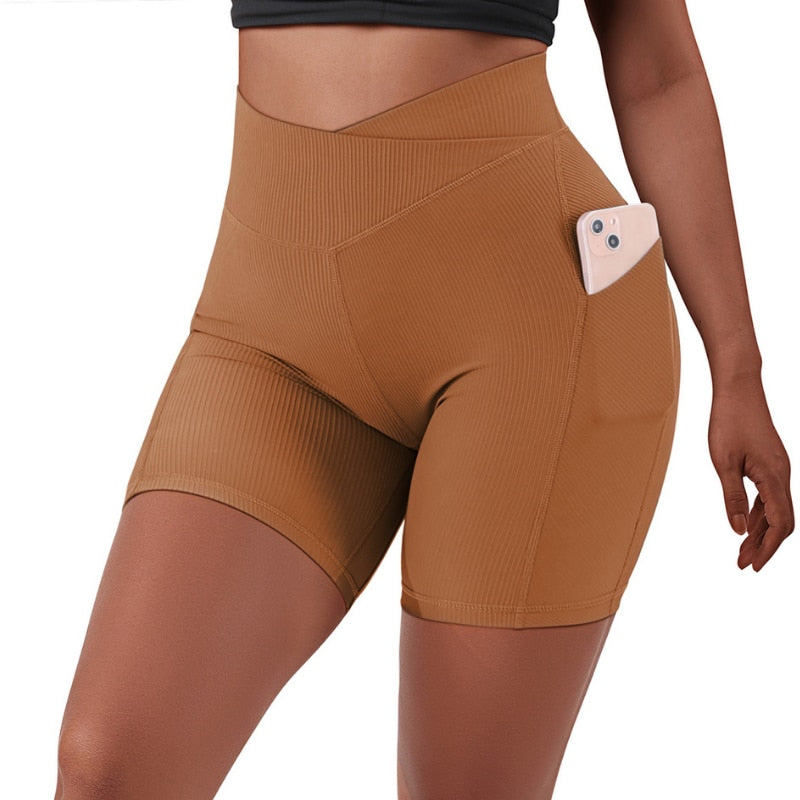 Short Legging Fit Cintura Alta c/ Bolso p/ Celular